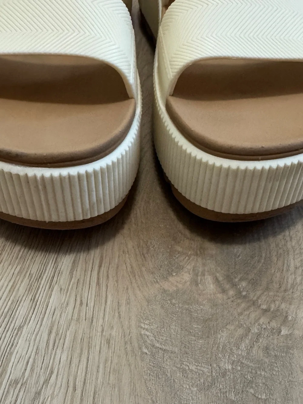 The Reef Water Vista Higher Women's Platform Sandals in Cloud Sz. 9 - Picture 7 of 14